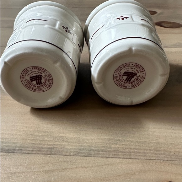 Mini condiment crocks - Picture 3 of 4